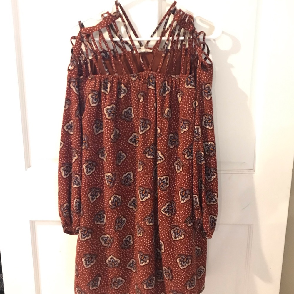 Ladies detail shoulder tunic